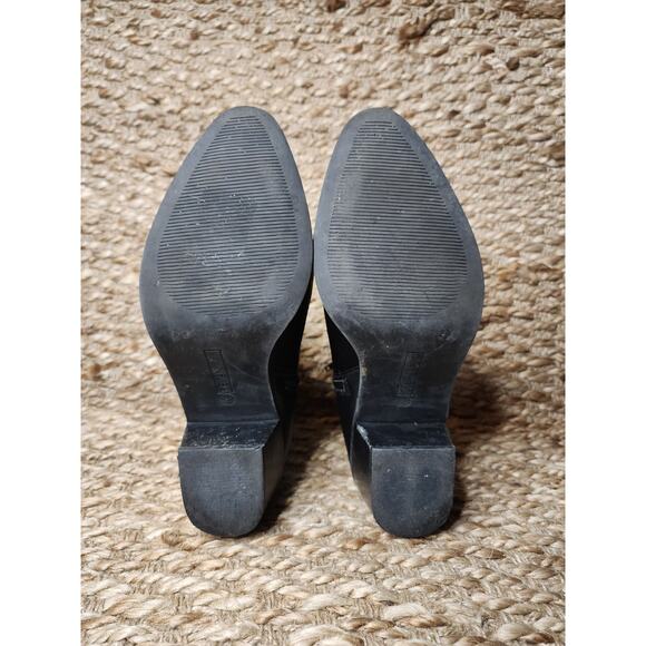 Deltan Womens Black Leather Ankle Boots Shoes 9.5 M Zip-Up Biker - Picture 10 of 11